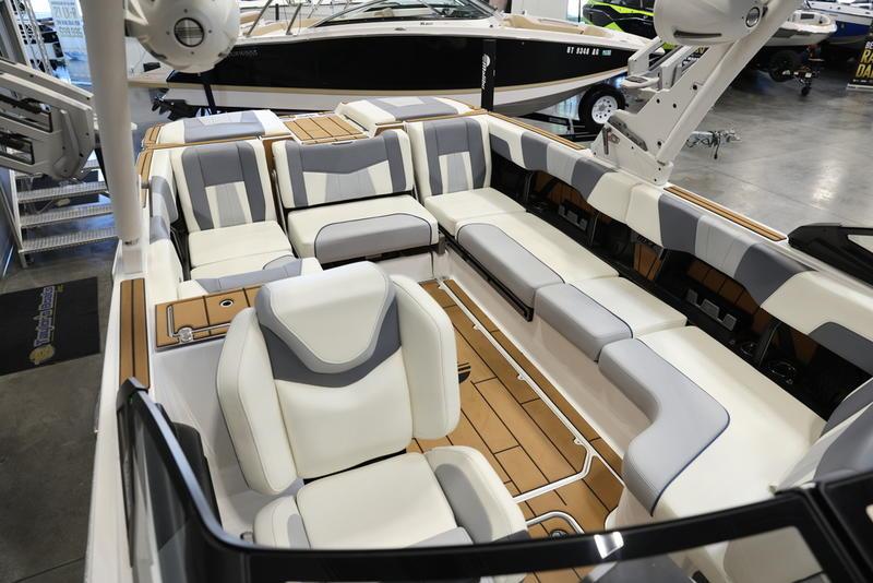 2024 Malibu 24 MXZ