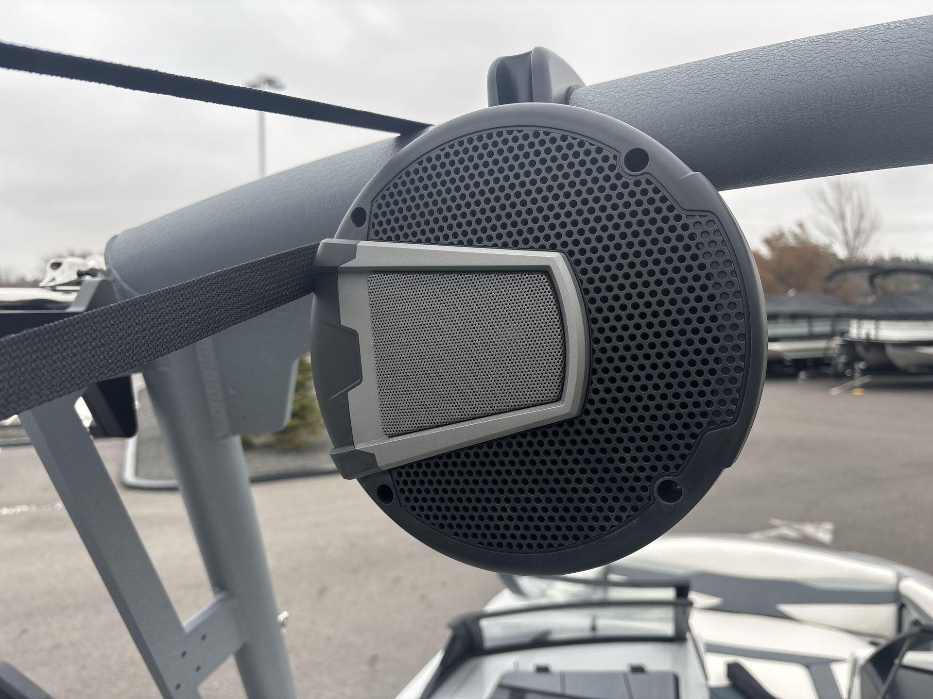 2025 Axis A225