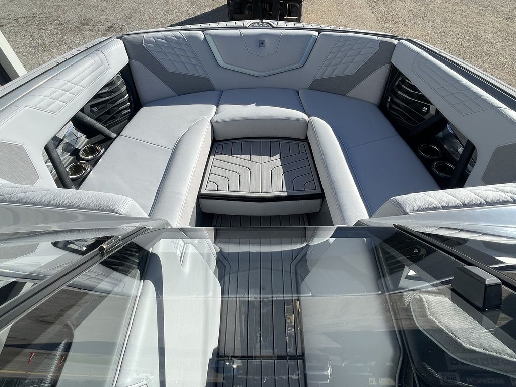 2024 Nautique Super Air Nautique G23