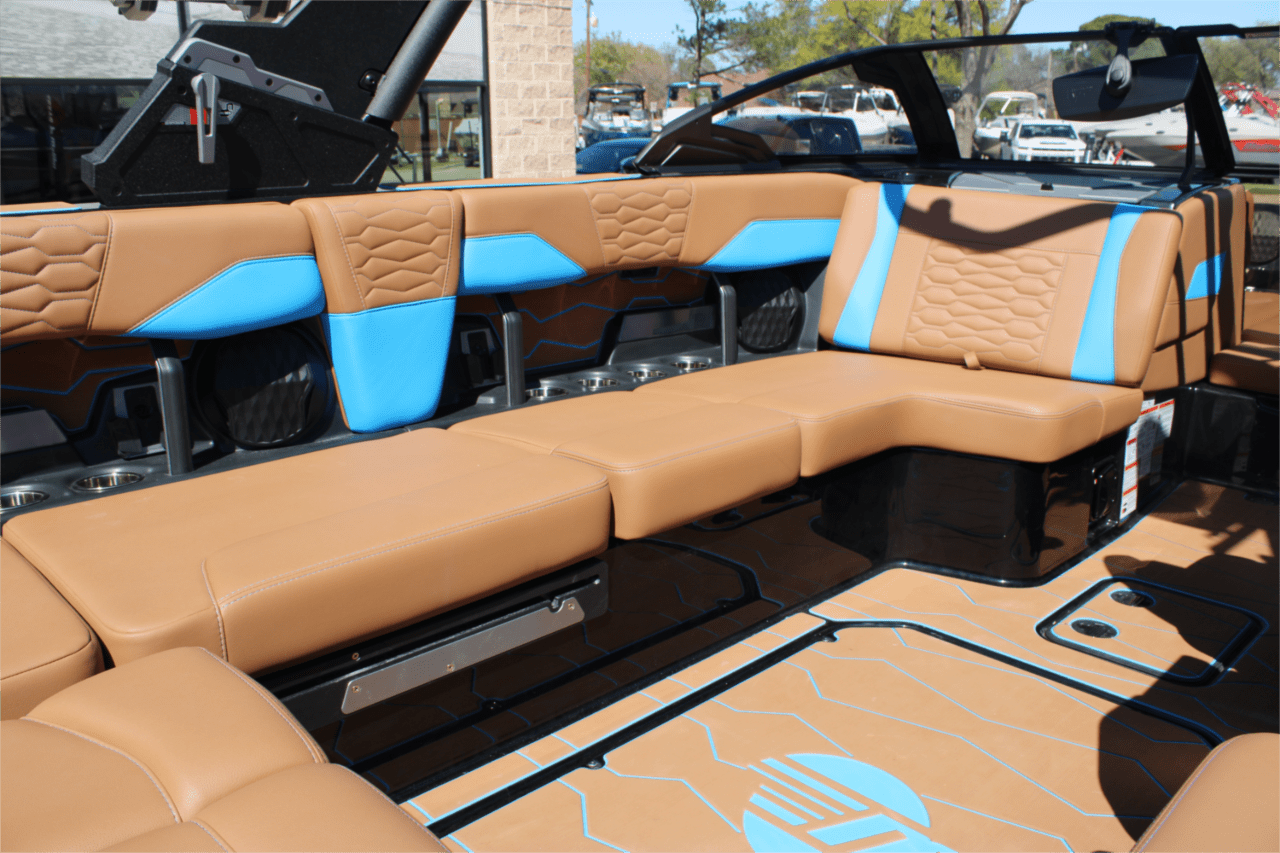 2025 Malibu 24 MXZ