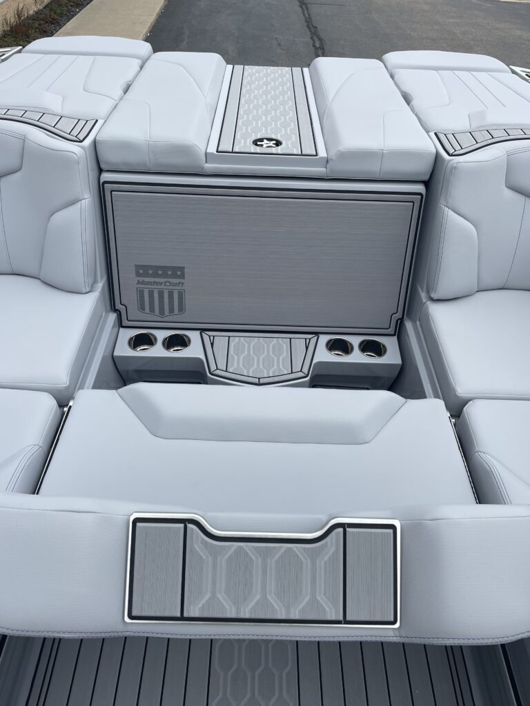 2024 MasterCraft XT24