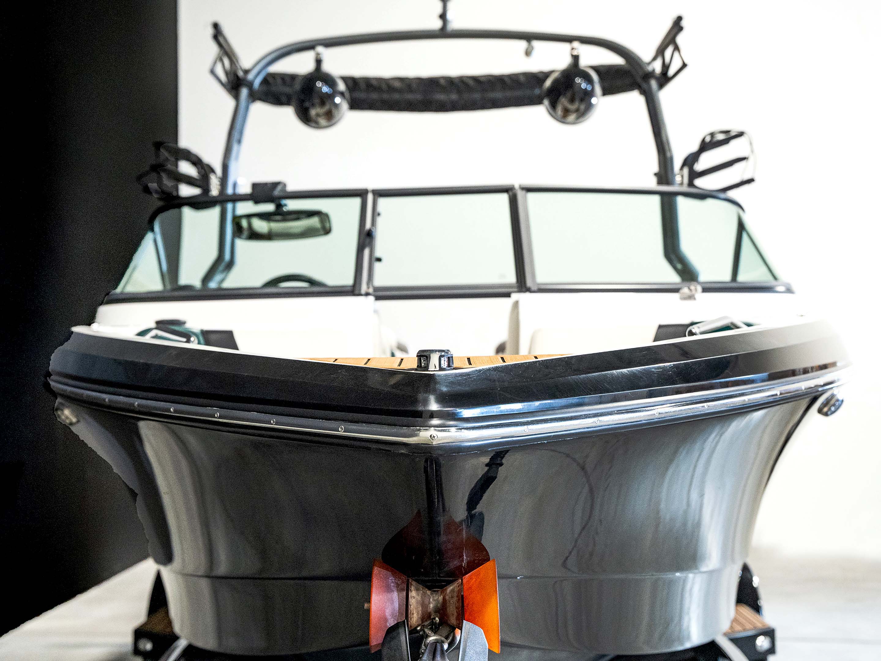 2020 Super Air Nautique 230 &#8211; Black / Emerald Green