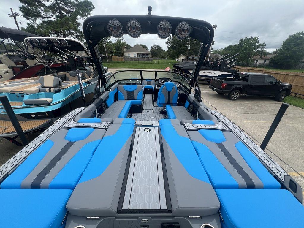 2024 MasterCraft XT23