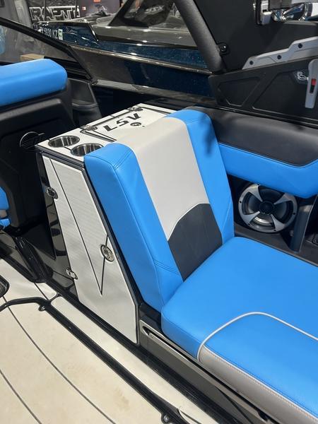 2021 Malibu 25 LSV