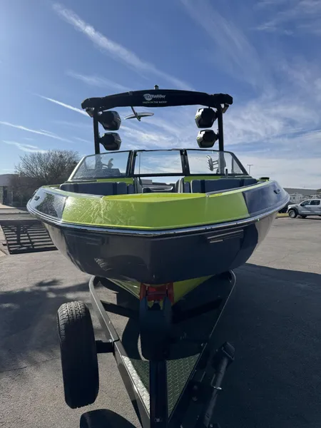 boat.Title