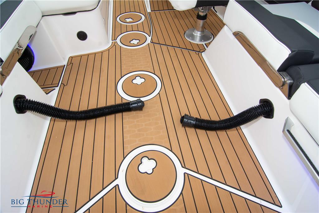 2023 MasterCraft X24