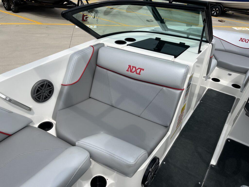 2016 MasterCraft NXT20