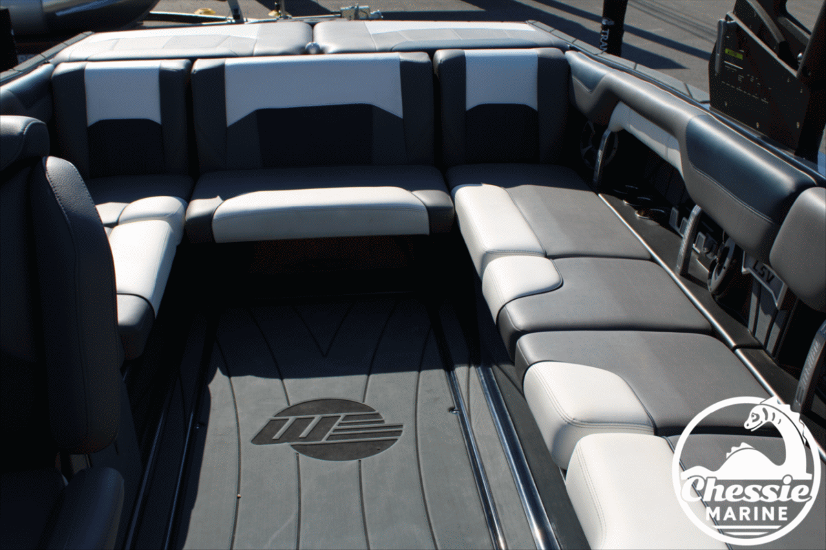 2020 Malibu 25 LSV