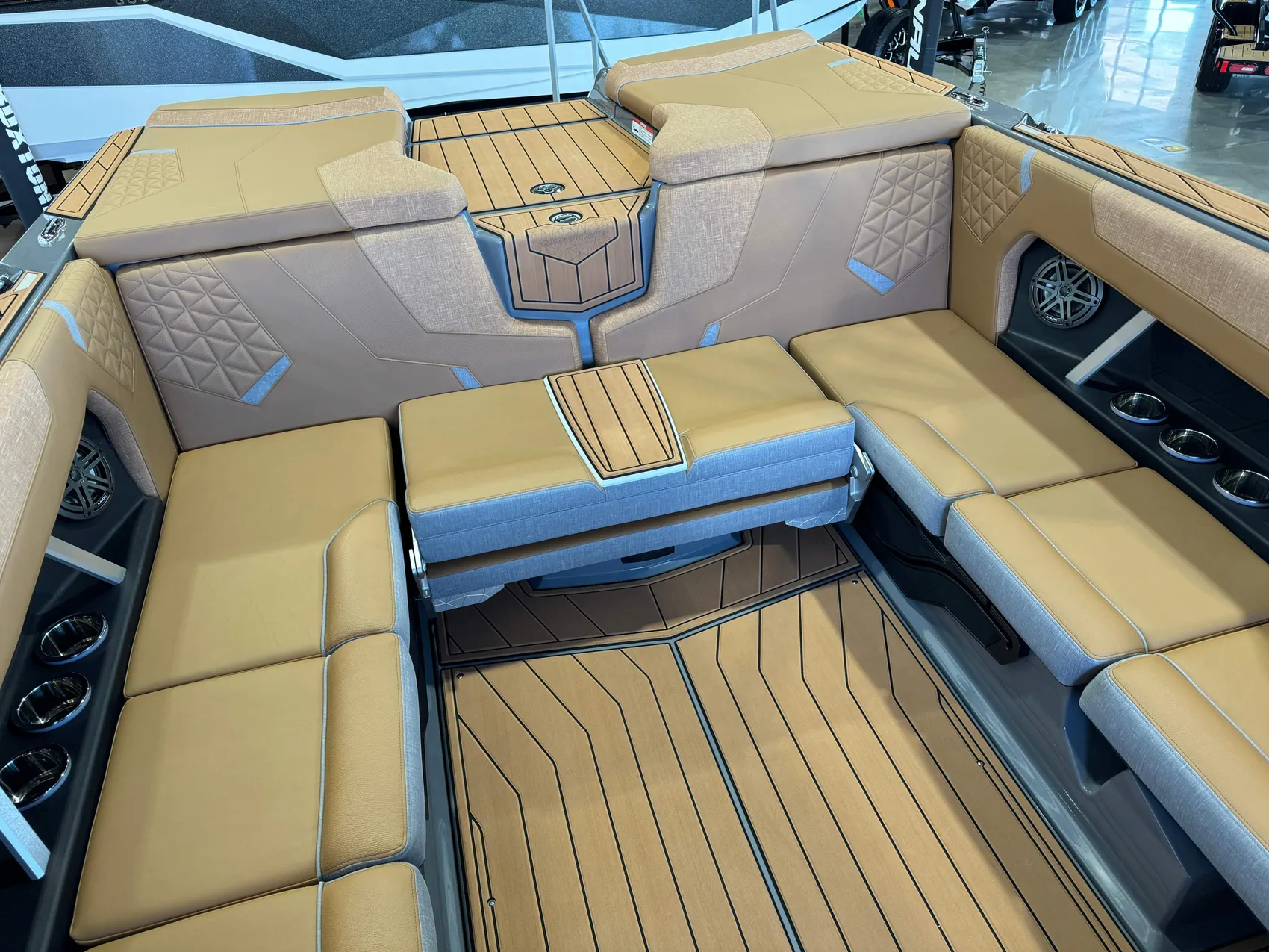 2025 Nautique GS22