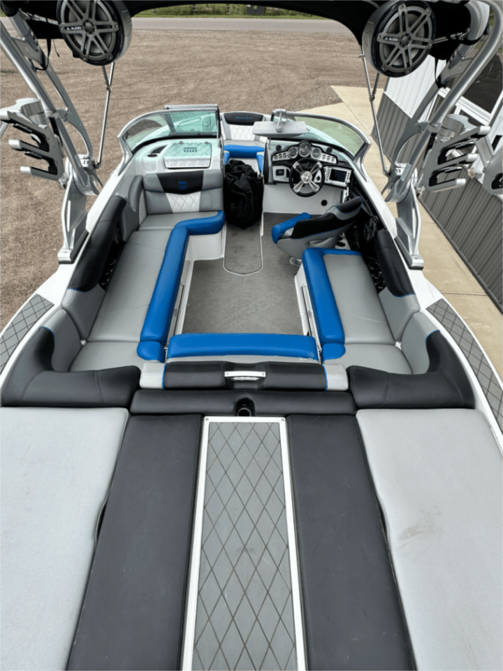 2015 Mastercraft X30 – Very Clean!