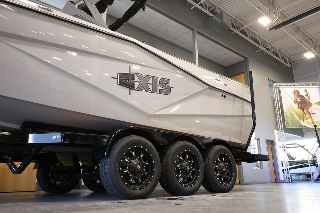 2024 Axis T250 - LT4 607hp
