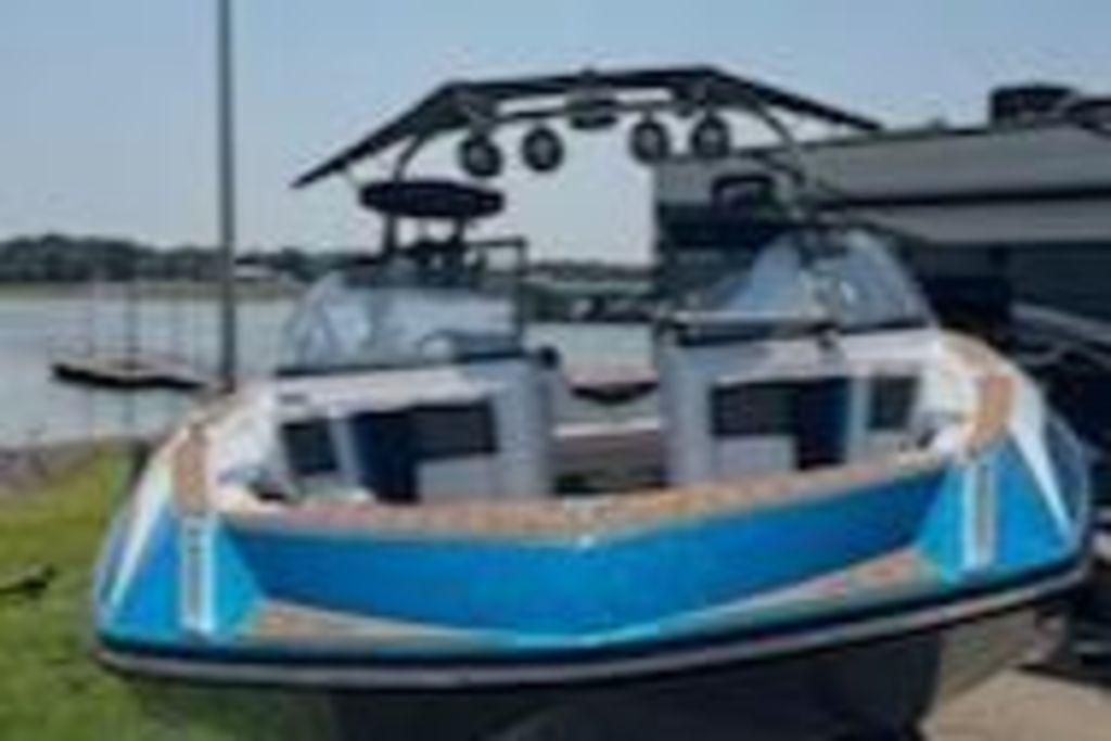 2017 Nautique G23