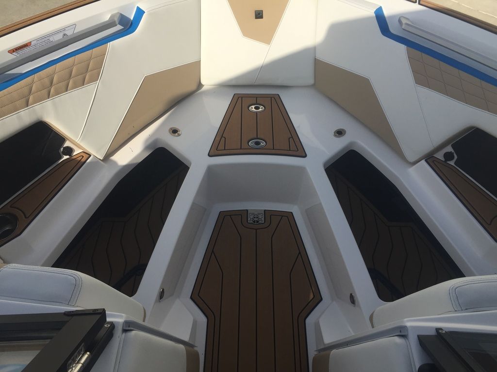 2024 Nautique Super Air Nautique S21