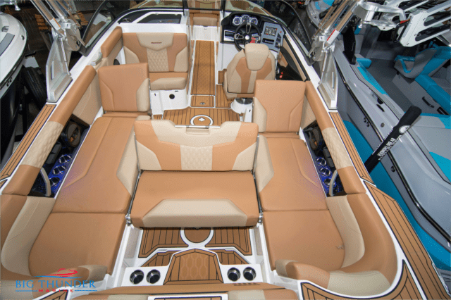 2024 MasterCraft XT24