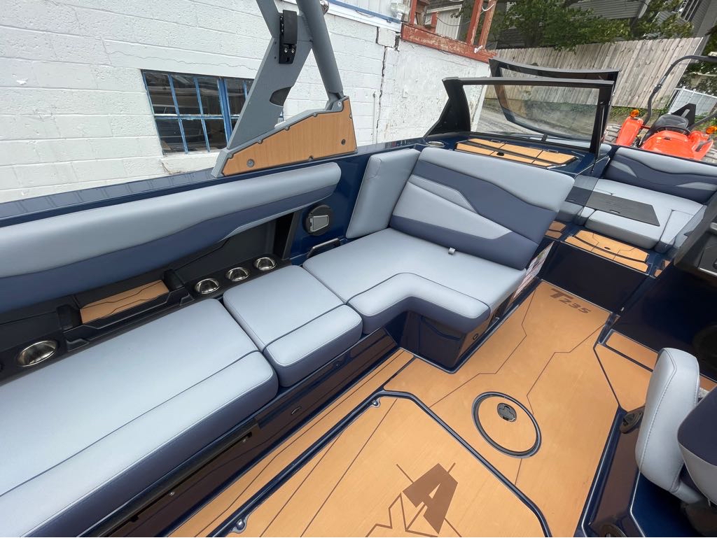 2024 Axis Wake Research T235