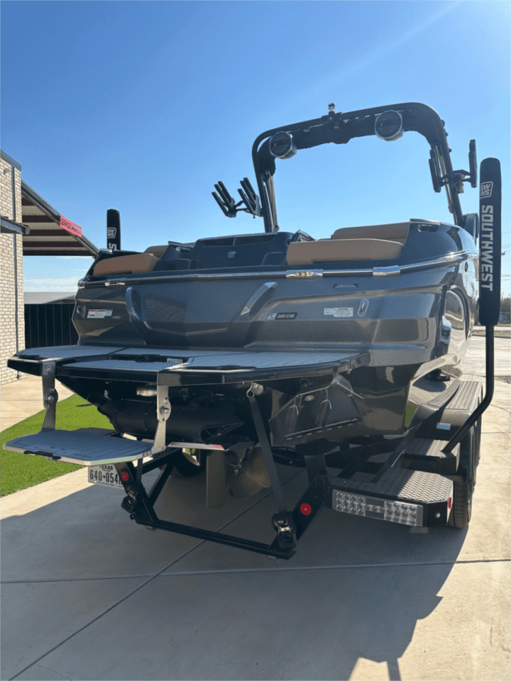 2023 MasterCraft X24