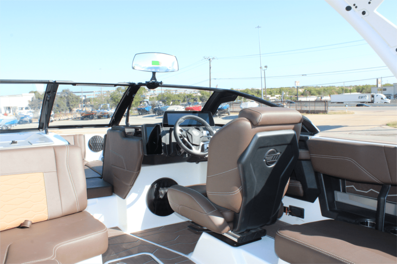 2025 Malibu 22 MXZ