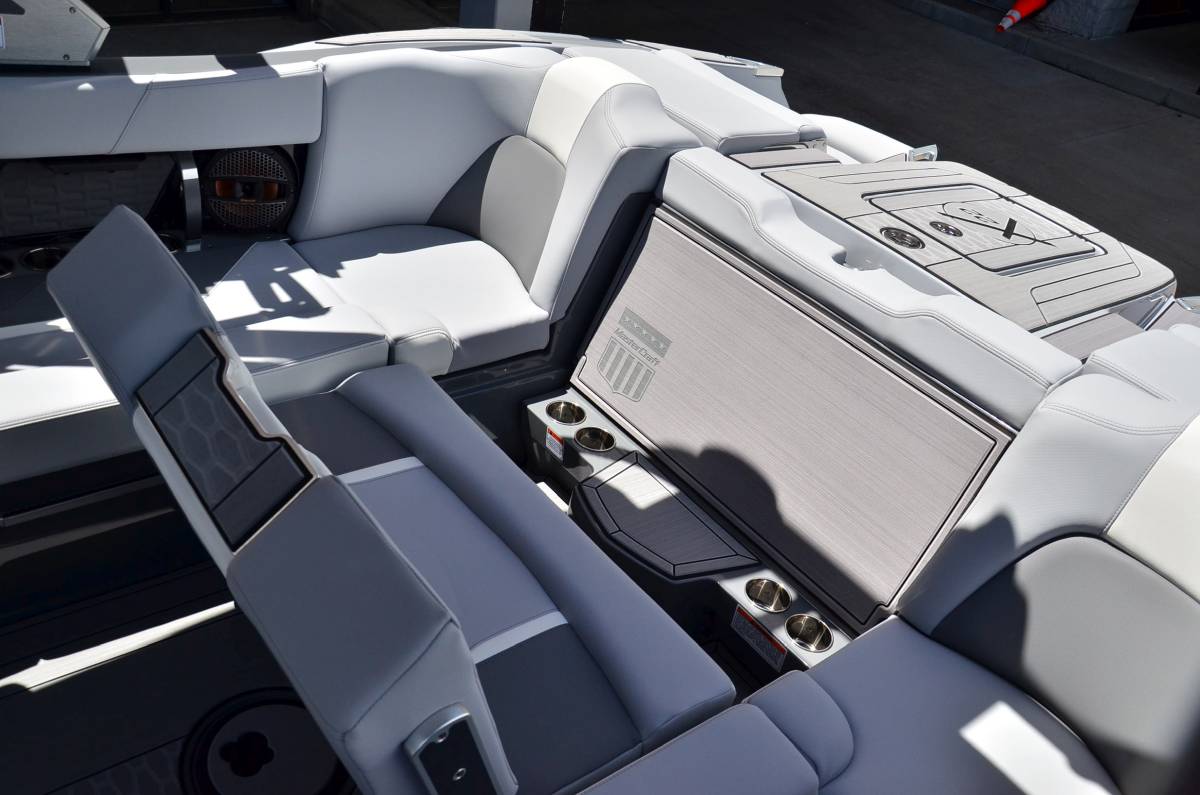 2023 MasterCraft X22 – MODEL YEAR END LIQUIDATION!