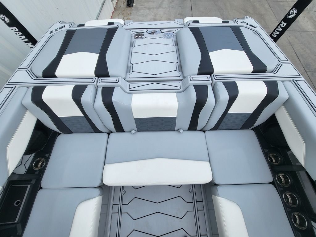 2025 Malibu Boats 22 MXZ