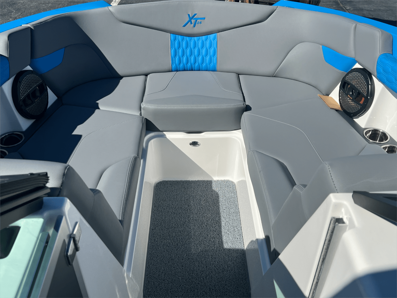 2024 MasterCraft XT24