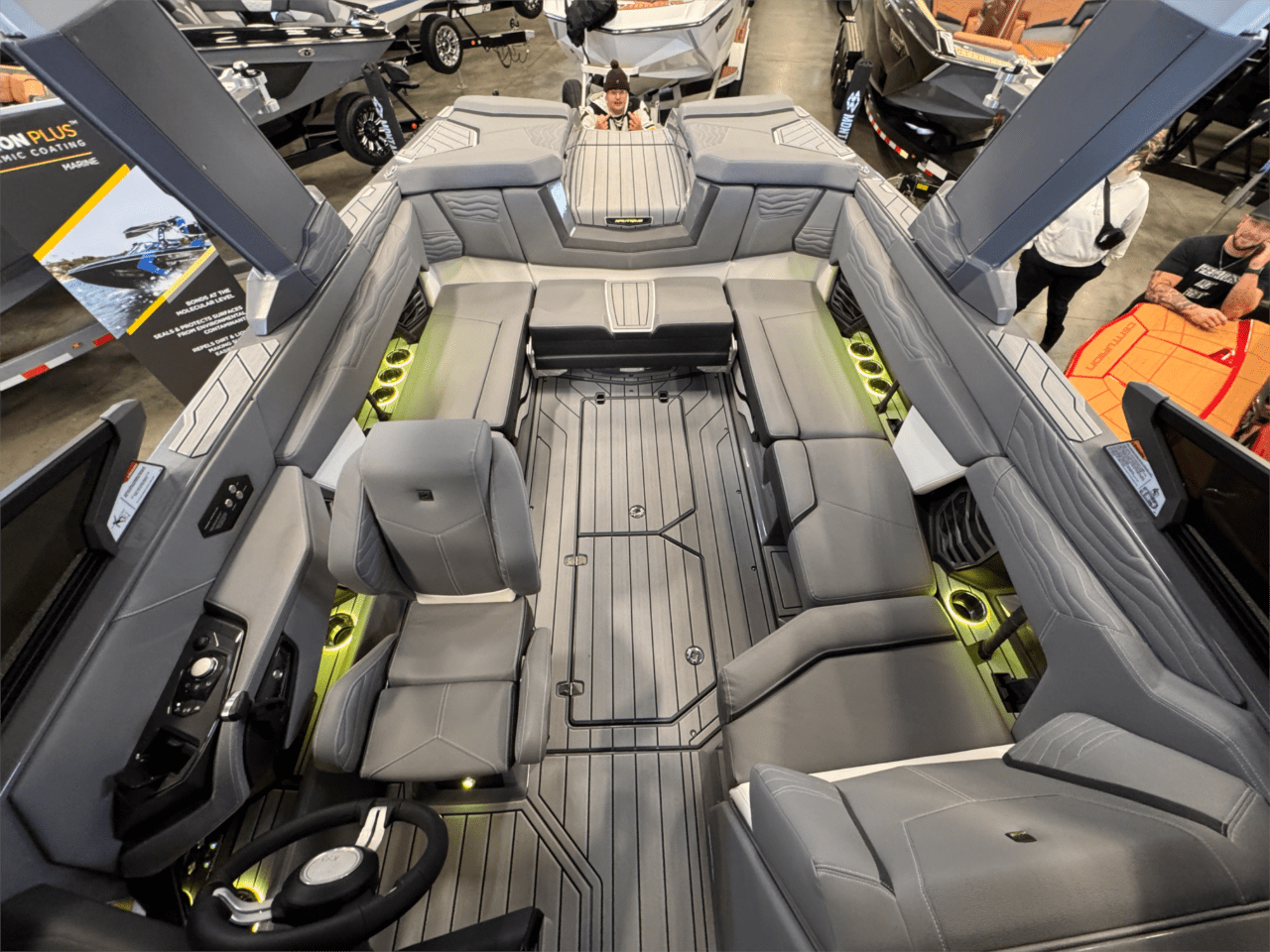 2025 Nautique G23