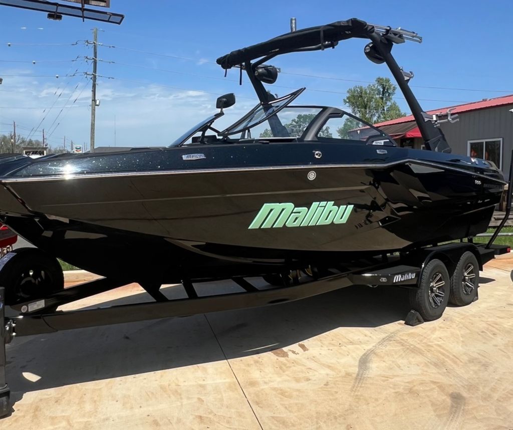 2025 Malibu Boats 22 MXZ