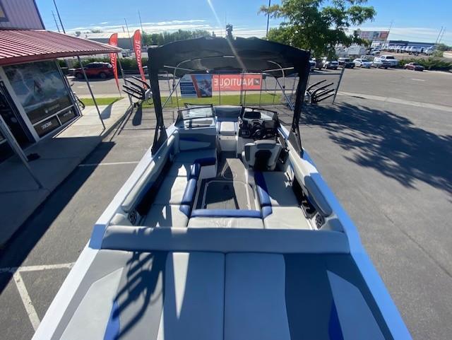 2022 Axis T220