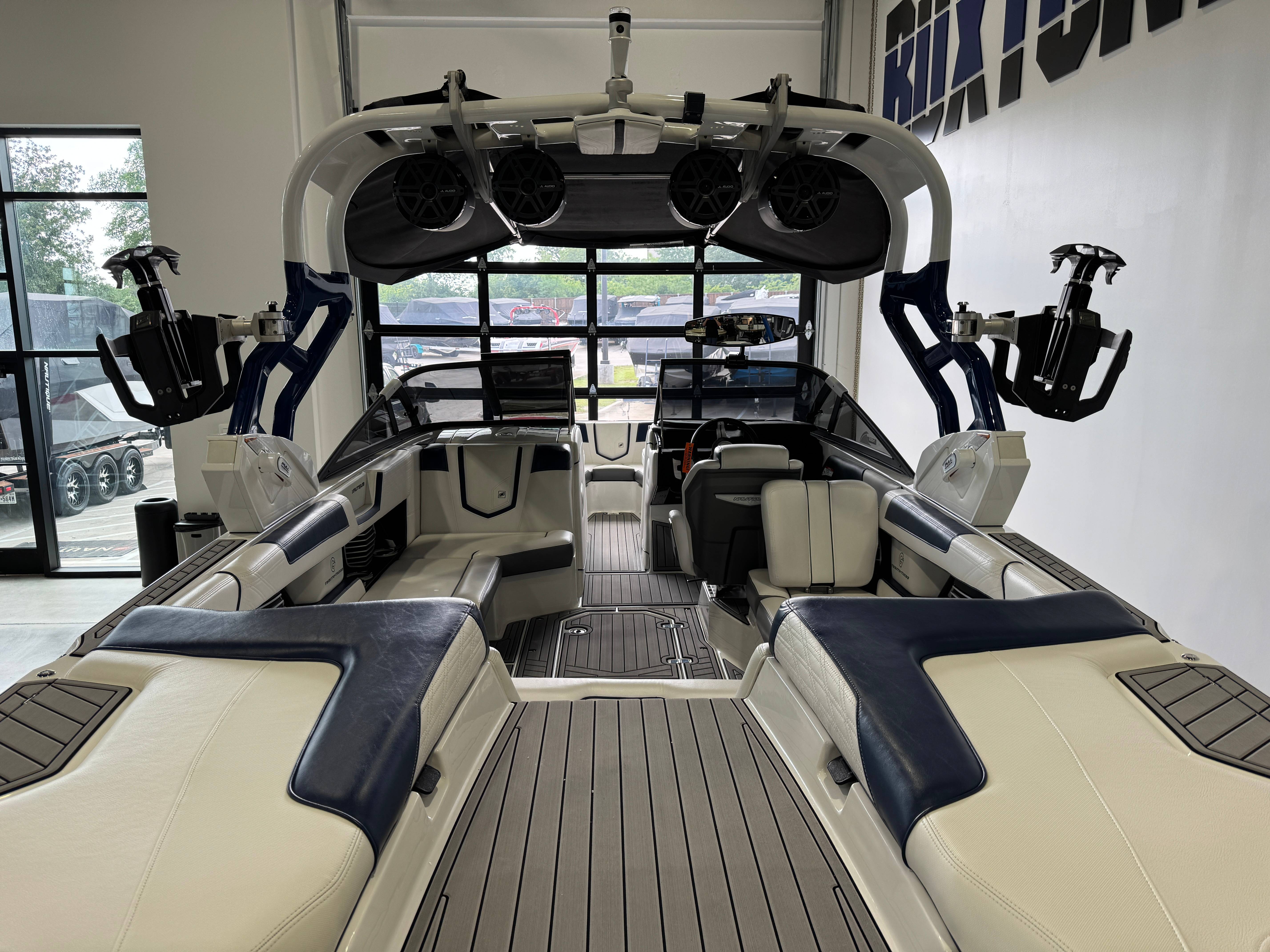 2017 Nautique Super Air Nautique G23