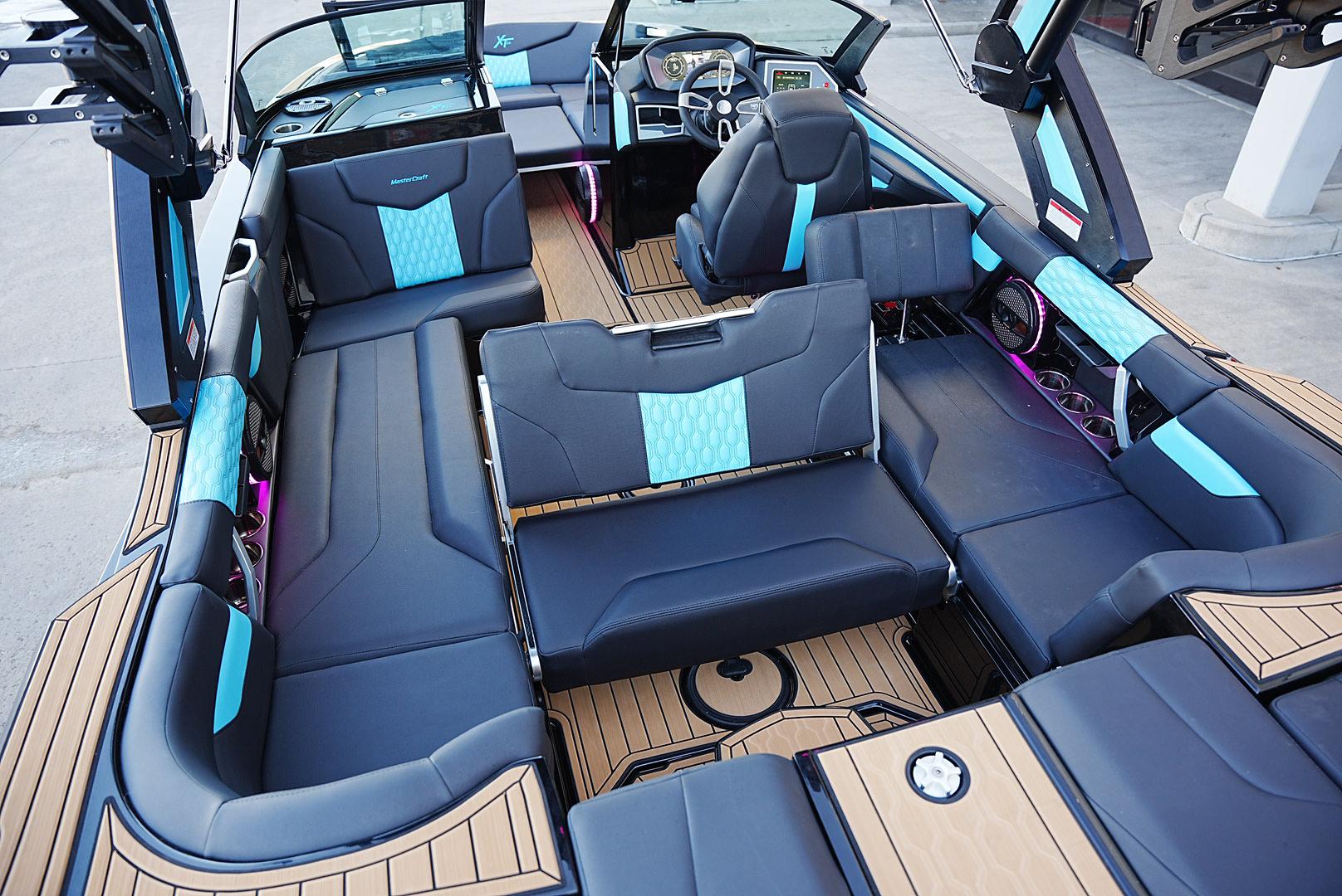 2024 MasterCraft XT22 &#8211; DEMO DISCOUNT! Fully Loaded!