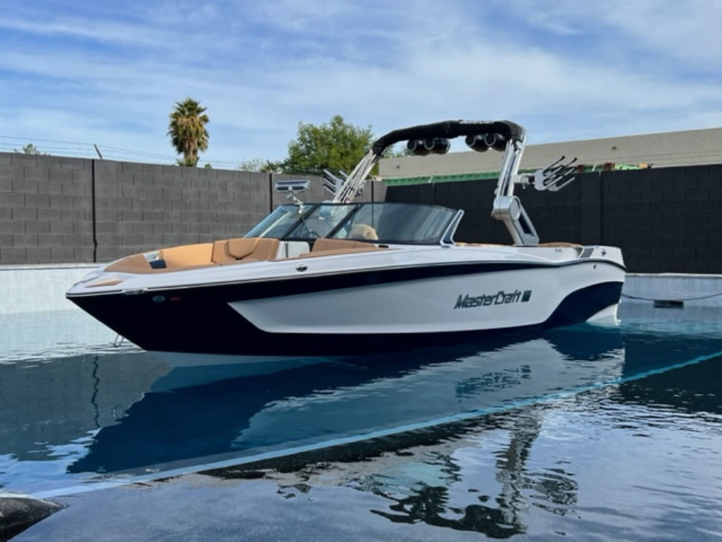 boat.Title