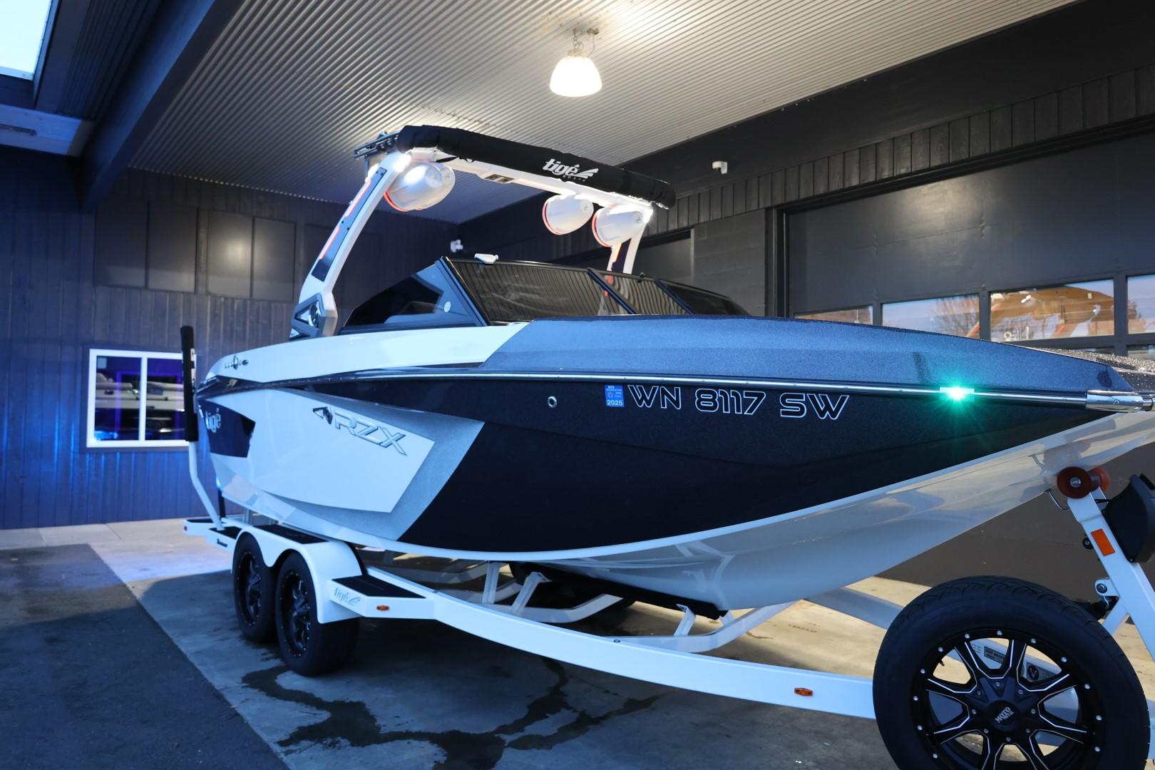 boat.Title