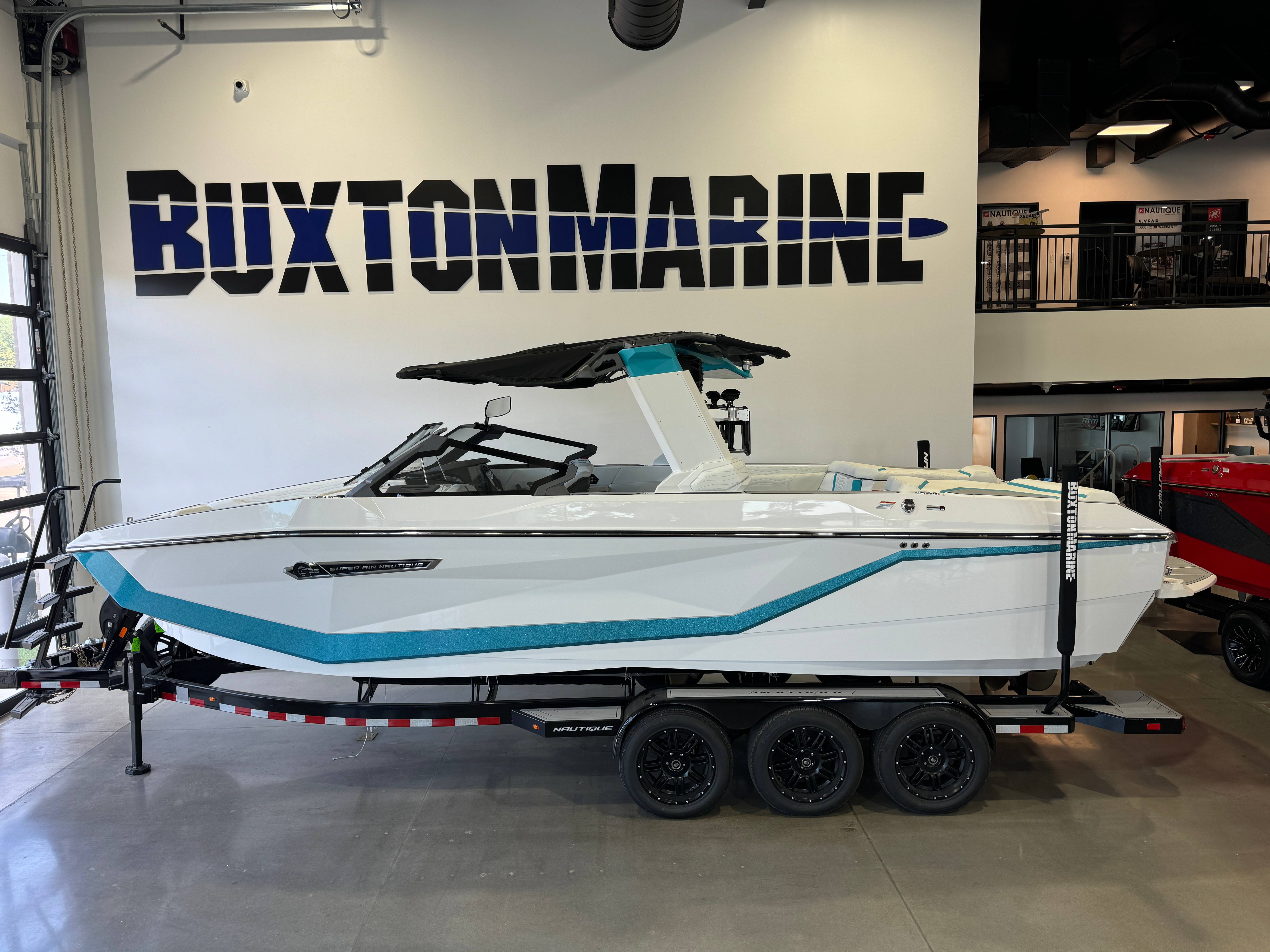 2025 Nautique G25