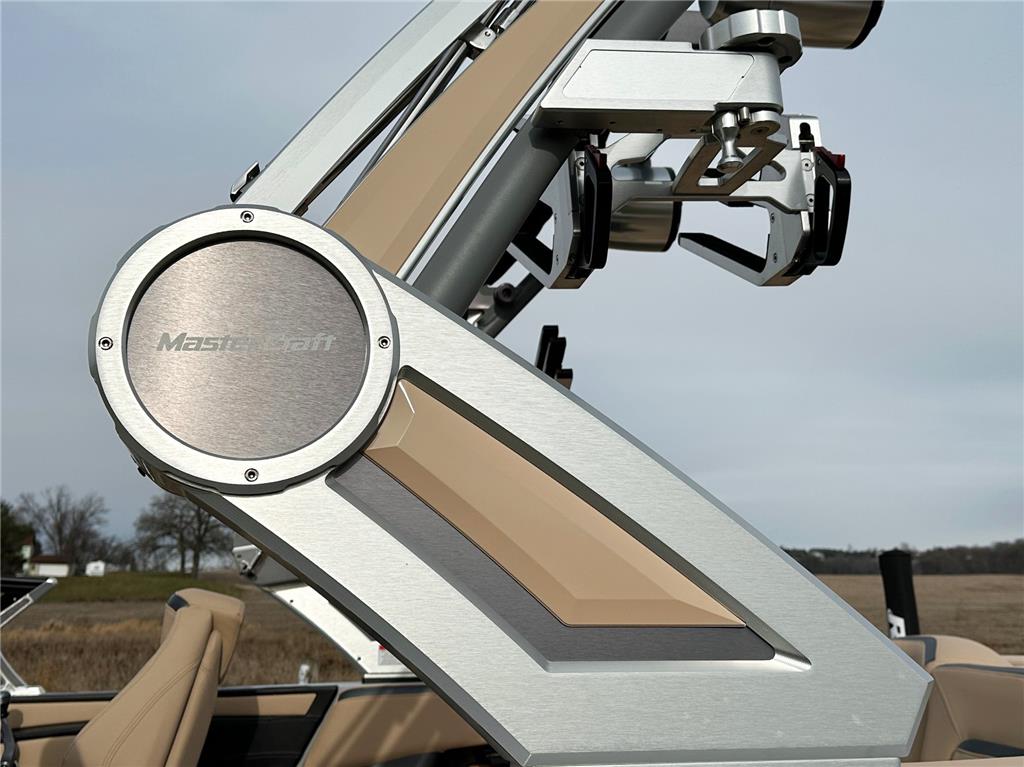 2022 MasterCraft Xstar X-Star 104 hrs! Includes trailer! 6.2L Ilmore