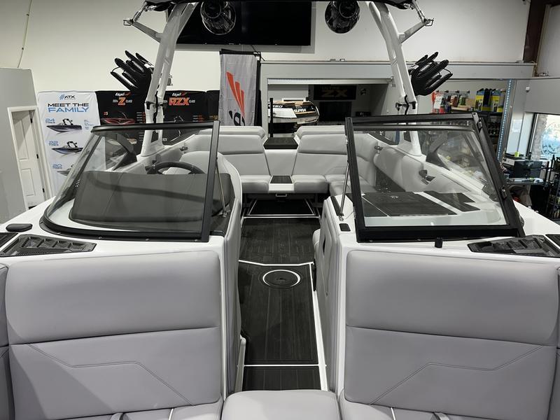2025 Moomba Max
