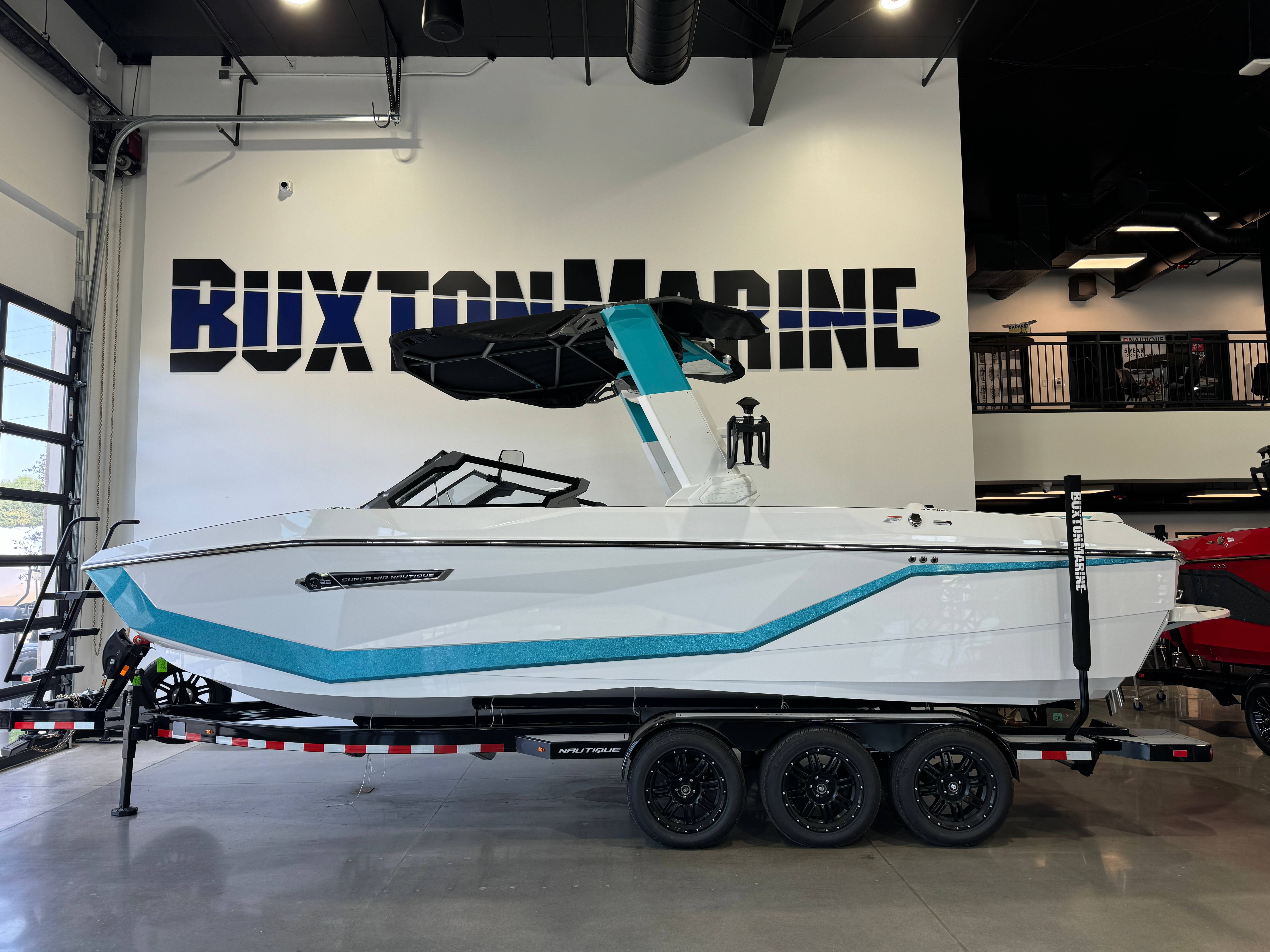 2025 Nautique G25