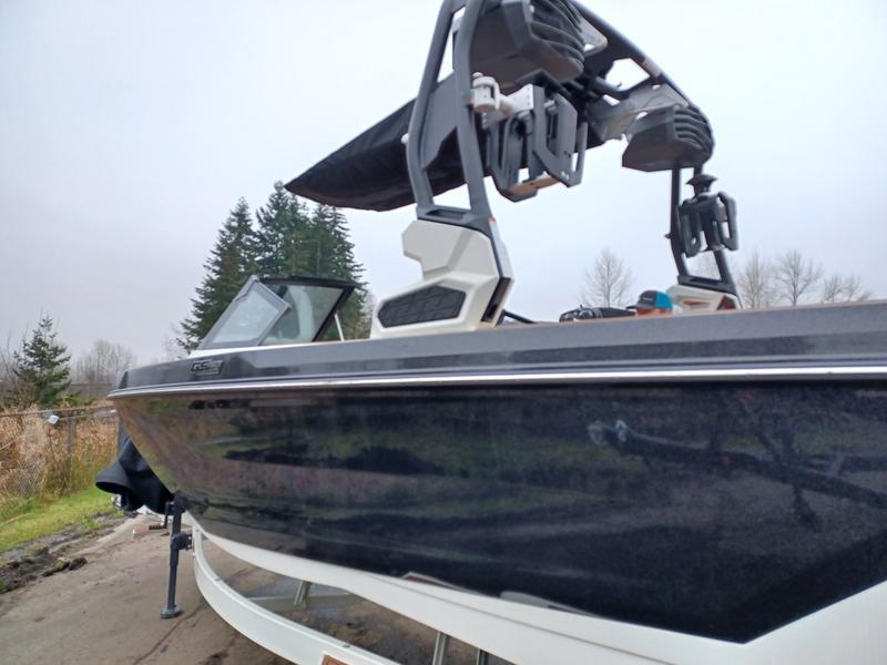 New 2024 Nautique GS24