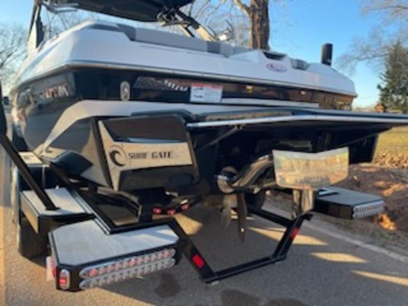 boat.Title