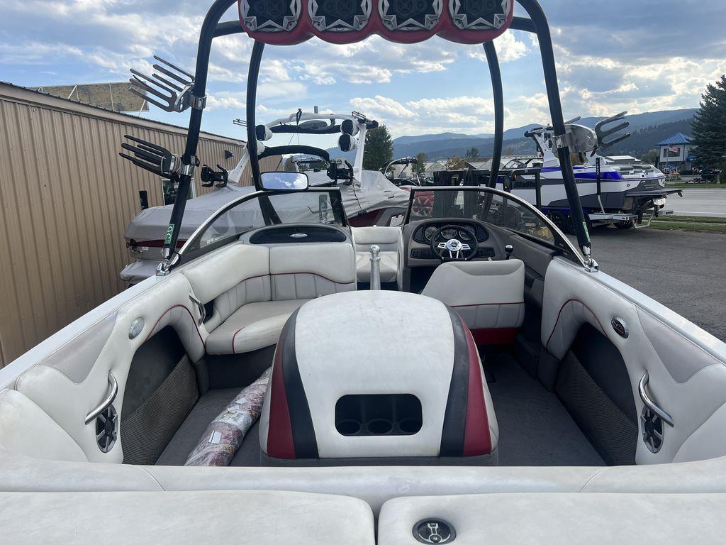 boat.Title