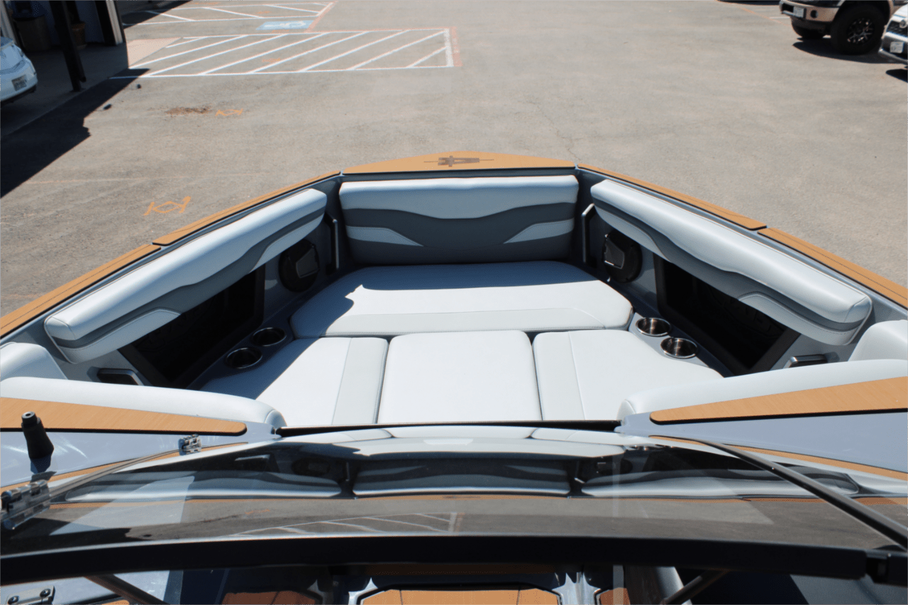 2025 Axis T235