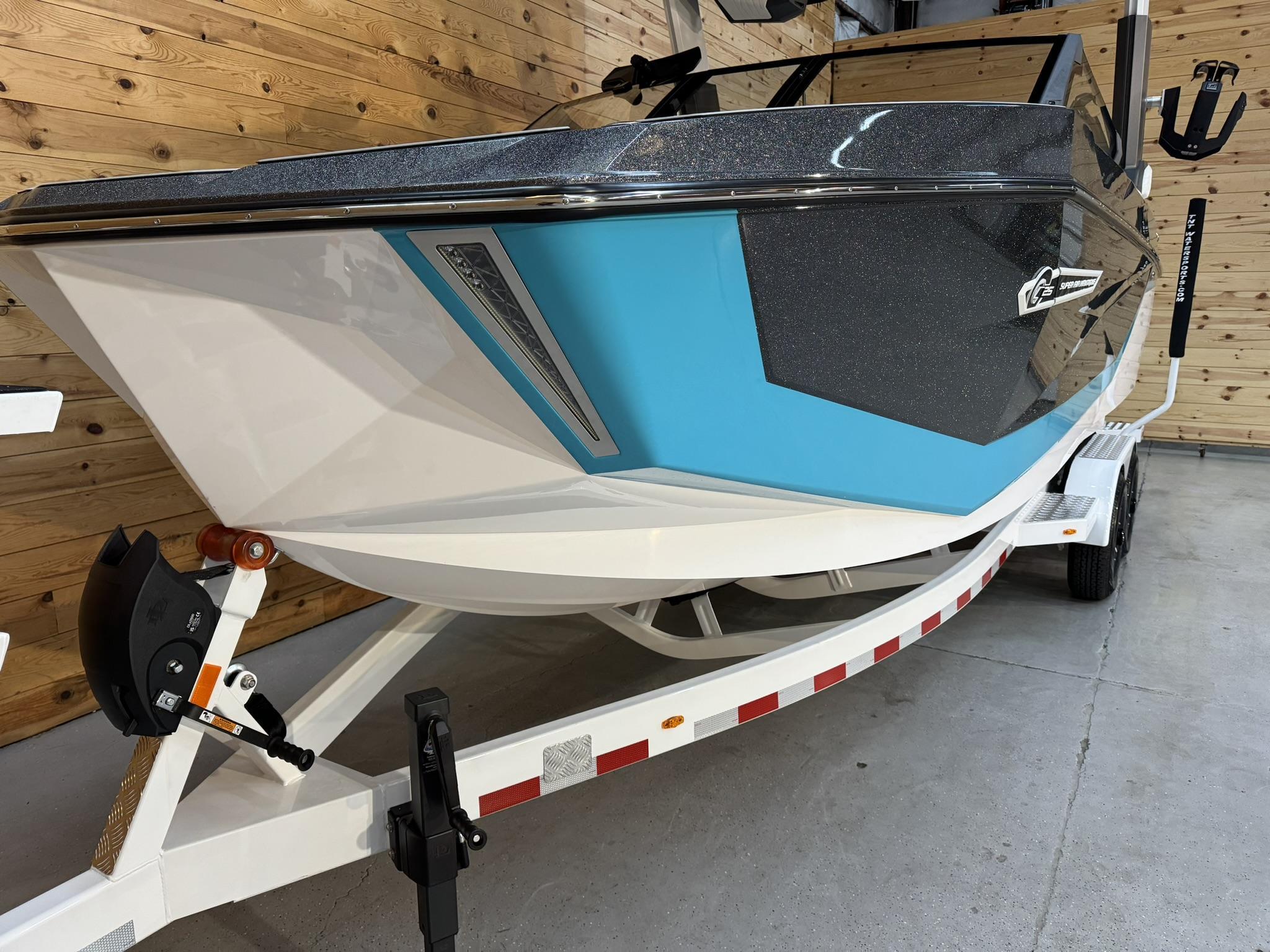 2025 Nautique G25 Icon