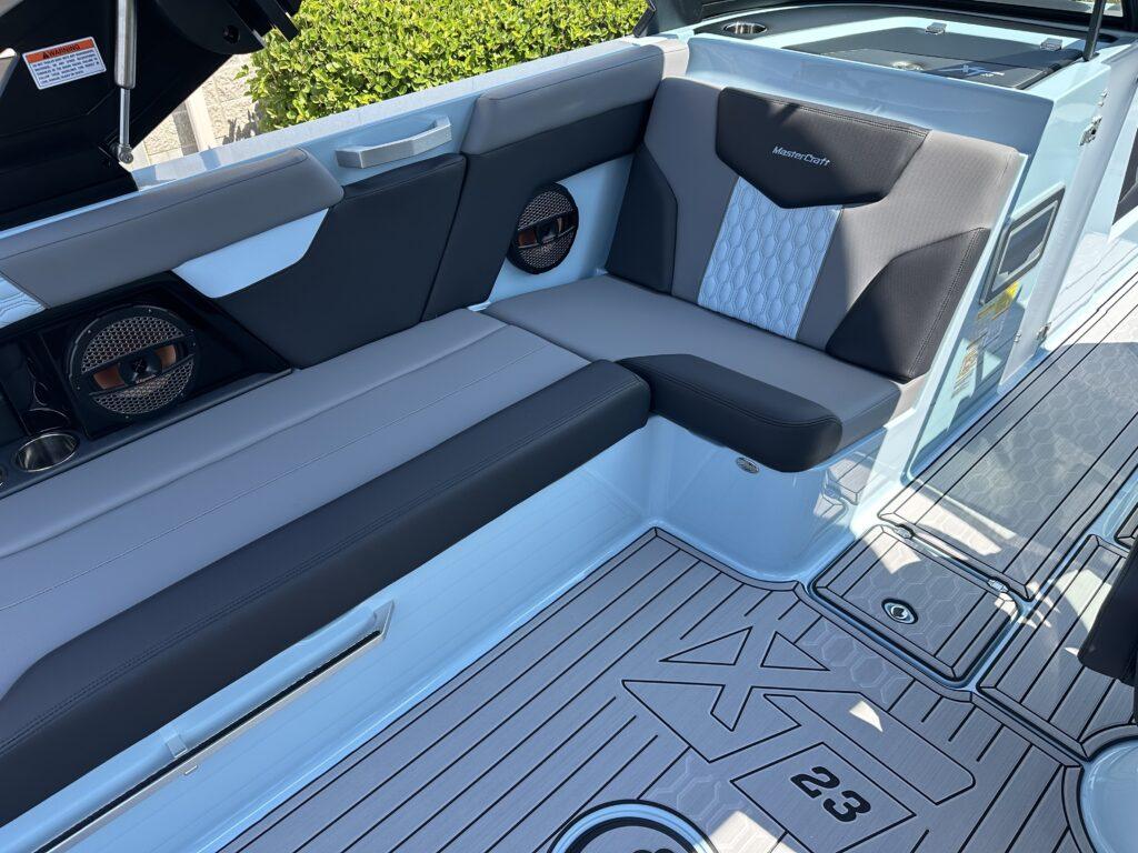 2025 MasterCraft XT23