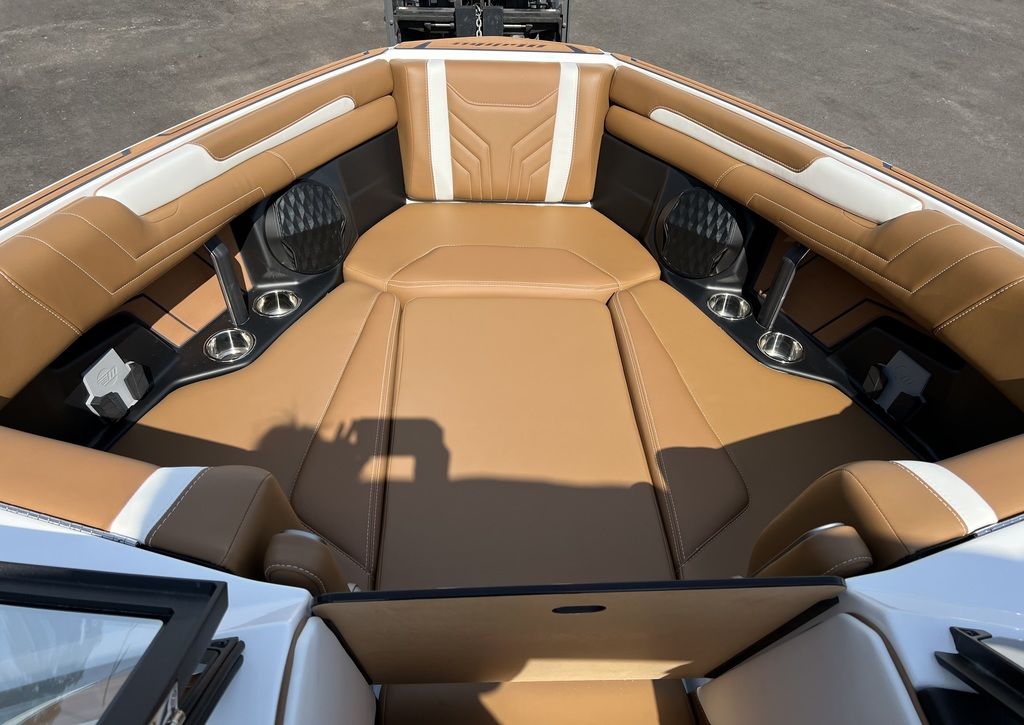 2025 Malibu Boats 25 LSV