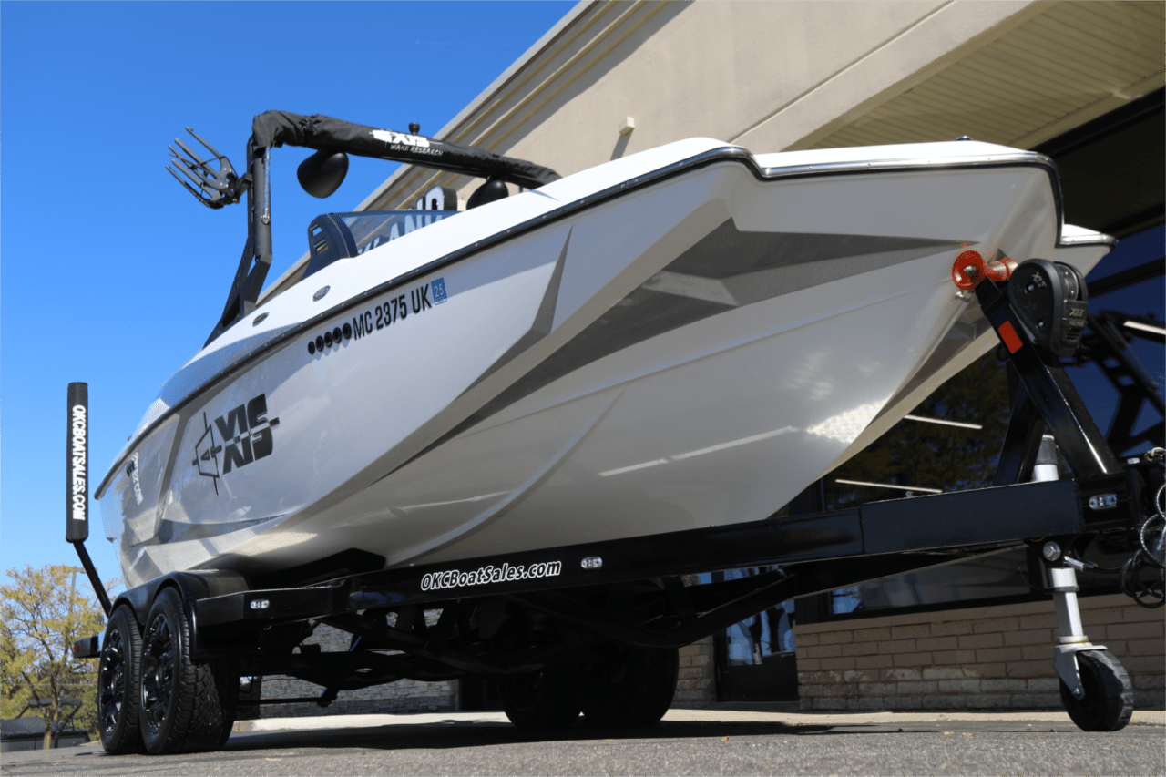 2019 Axis A20 &#8211; New Arrival!! &#8211; Only 169 Hours!!