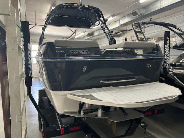 2024 Moomba Craz- Beautiful Boat!