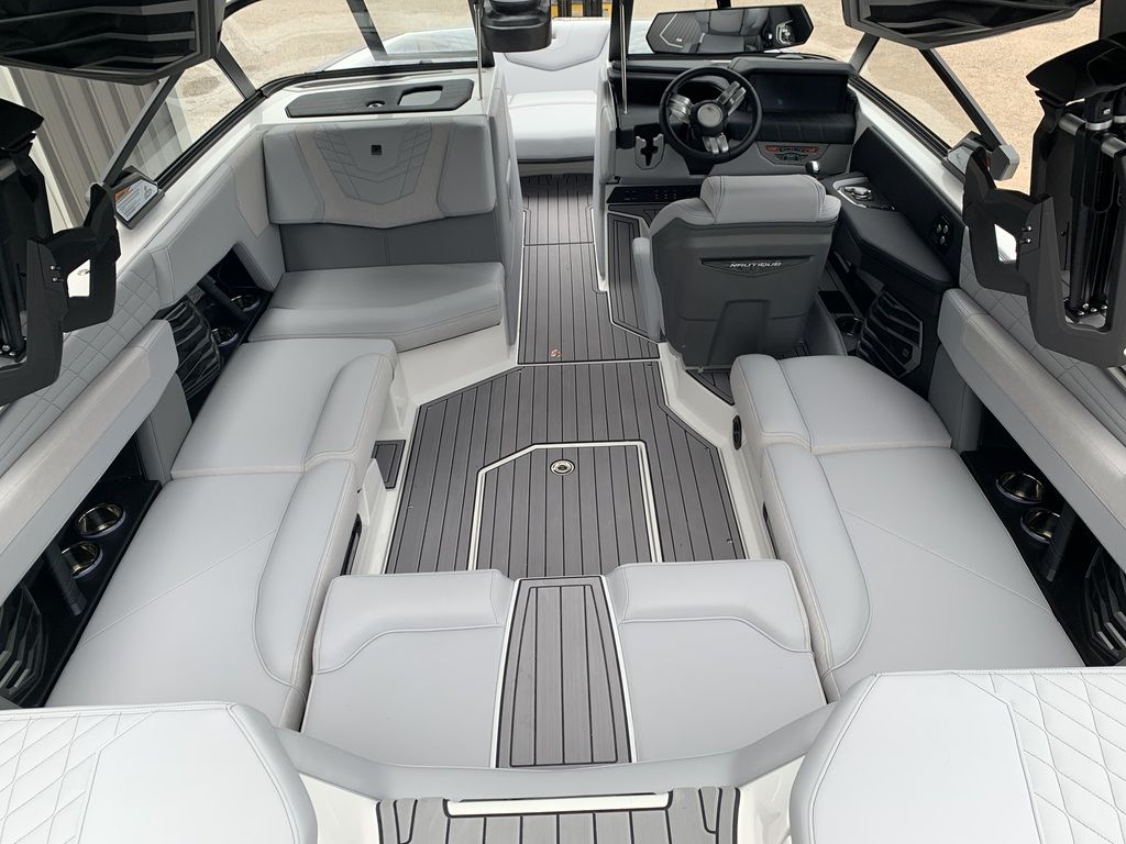 2024 Nautique Super Air Nautique G21