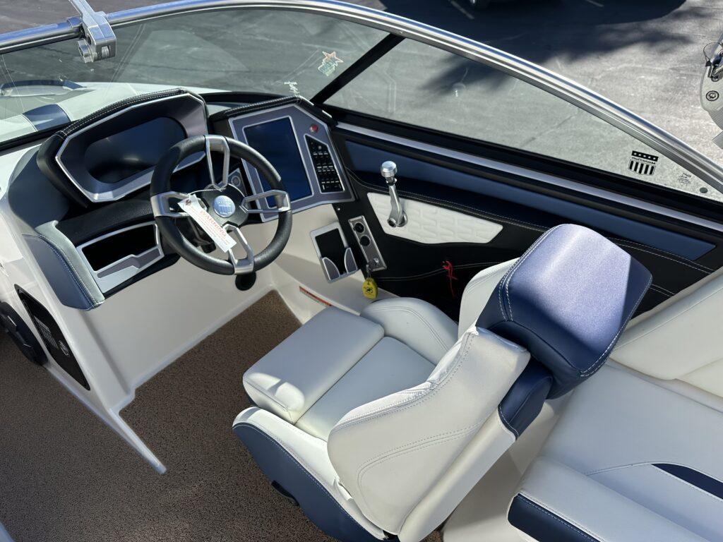 2021 MasterCraft X24