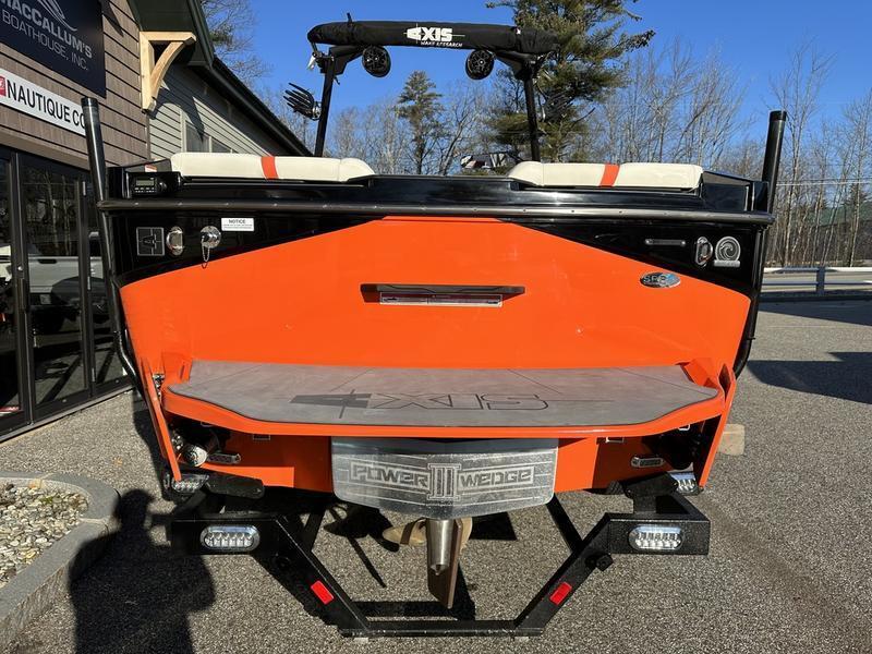 2022 Axis T250