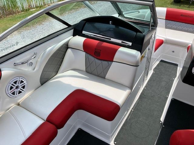 2011 MasterCraft X2