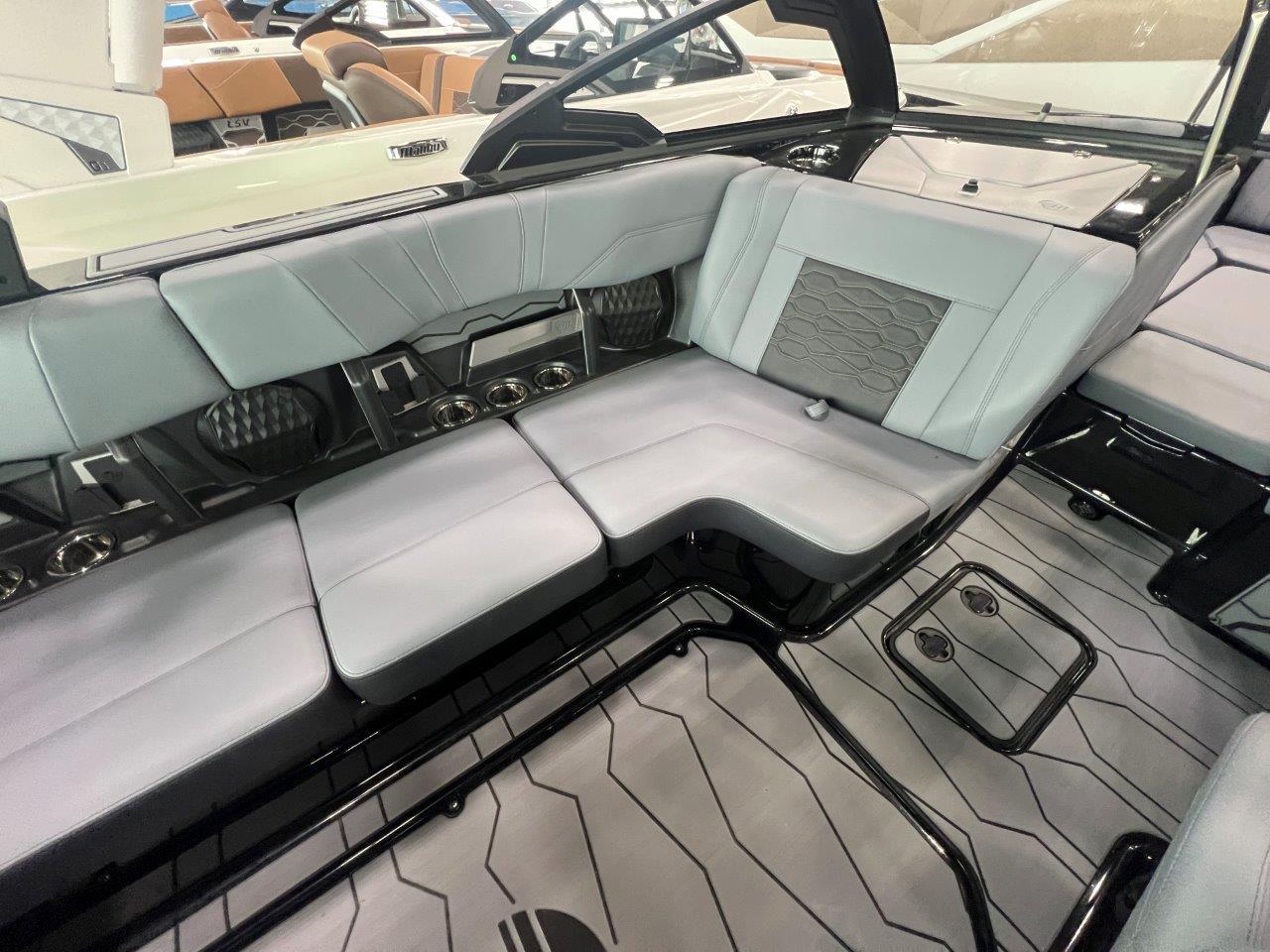 2024 Malibu 23 MXZ