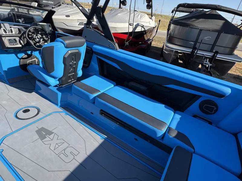 2025 Axis T235